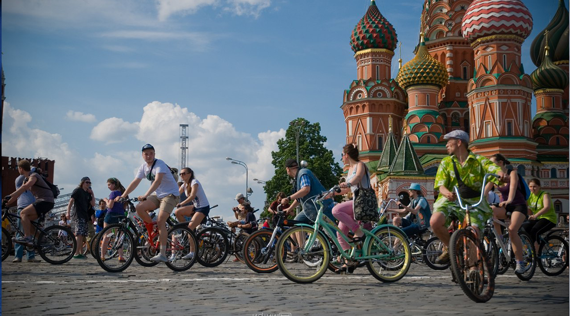 Bike tour. Велосипедная экскурсия. Велотур Москва. Велоэкскурсия по Москве. Велосипедные экскурсии по городу.